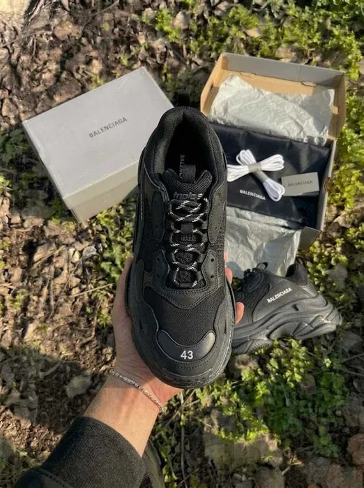 Balenciaga Triple S Negru [Full-Box]