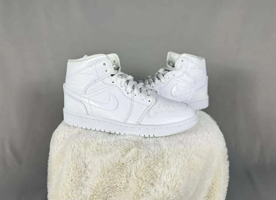Air Jordan 1 Full White [Model Nou]