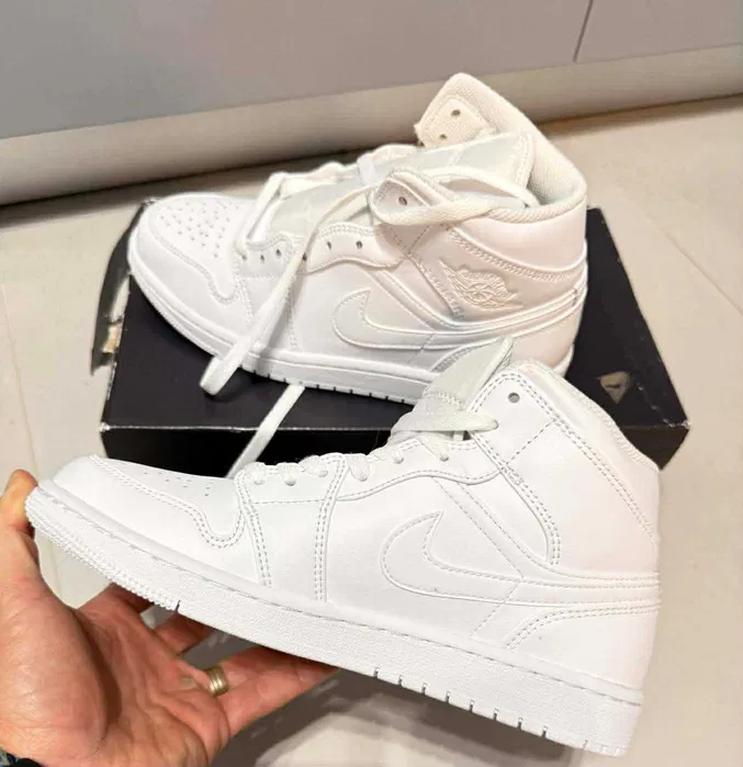 Air Jordan 1 Full White [Model Nou]